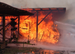 После страшного пожара в бане Воронежа погиб 70-летний пенсионер