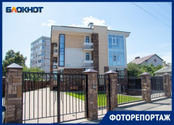 Олигархические дома и халупы соседствуют бок о бок в Воронеже 