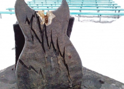 В Воронеже вандалы разгромили памятник Горшку из «Короля и Шута»