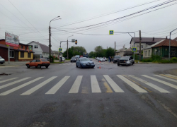 Массовое ДТП с Jaguar показала на фото воронежская полиция 