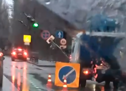 Причину гигантской пробки сняли на видео в Воронеже