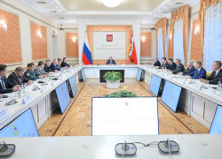 Об особенностях цифрового рубля рассказали воронежскому губернатору