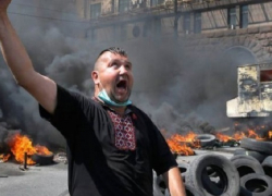 Воронежский историк заявил, что Россия должна предупредить майданный поход на Москву