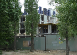 Самая скандальная воронежская высотка будет достраиваться, но не расти 