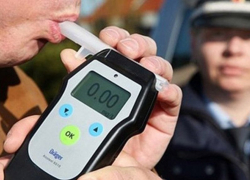 Пьяная поездка из ночного клуба привела воронежца к обязательным работам