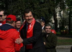 Кандидатом в губернаторы от КПРФ стал Константин Ашифин