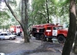 20 пожарных боролись с огнем в центре Воронежа