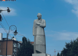 Как выглядит таящий секреты памятник-путешественник поэту Кольцову в Воронеже