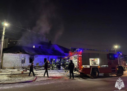 Три трупа обнаружили в сгоревшем частном доме в Воронеже