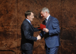 Губернатор Гусев порвал с премиальным наследием Алексея Гордеева