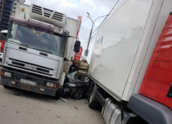 Воронежца осудят за пьяное ДТП с фурами у торгового центра 