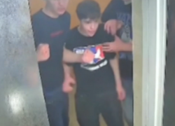 Шиловские подростки, избившие таксиста, избежали СИЗО 