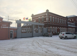 Больше 14 млн рублей задолжал сотрудникам ликеро-водочный завод в Воронежской области