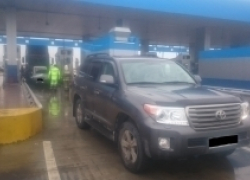 Фура протаранила Land Cruiser и ВАЗ на пункте оплаты трассы М-4 «Дон» в Воронеже 