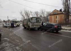 Флешмоб с ДТП перекрыл дорогу в Воронеже