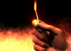 Экс-супруга воронежца сожгла квартиру своей соперницы