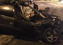 Мужчина чудом выжил в массовом ДТП с двумя грузовиками в Воронеже