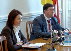 Оксана Соколова с нового года уже не прикроет Максима Увайдова