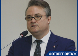 Как депутаты внимали слову мэра, которого воронежцы не выбирали