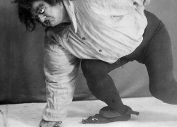 145 лет назад в Воронеже родился легендарный исполнитель роли Квазимодо