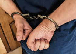 Высокопоставленного сотрудника налоговой задержали в Воронежской области 