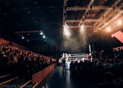 Прямая трансляция боя за звание лучшего боксера-легковеса России на шоу в Воронеже