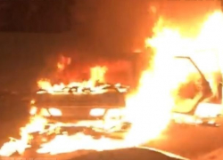 В Воронеже в полыхавшем авто обгорели двое взрослых и ребенок