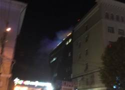 Пожар на крыше Il Tokyo попал на фото