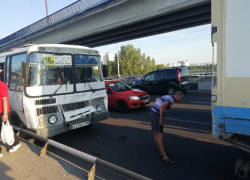Последствия маршруточной гонки в час пик показали на фото в Воронеже
