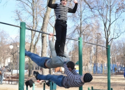 В Воронеже «уличные» спортсмены тренируются в любую погоду 