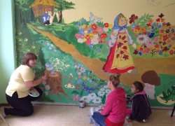 В Воронеже волонтеры вместе с онкобольными детьми рисуют граффити 