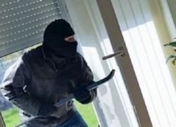 Воронежец похитил из частного дома вещи на сумму 360 тысяч рублей 