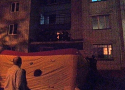 В Воронеже спасли мужчину, забравшегося на козырек балкона