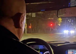 Шансонье за баранкой спел для пассажира и попал на видео в Воронеже 