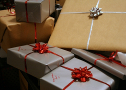 Воронежские чиновники будут отчитываться за подарки на праздники