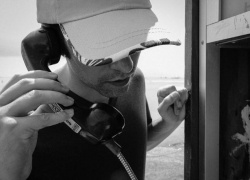 Пенсионер из Воронежа перевел 250 тысяч мужчине, представившемуся "следователем из Москвы"