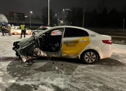 Женщина на такси устроила ДТП в Воронеже