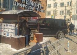 Стали известны подробности ДТП с внедорожником, протаранившим дом в Воронеже 