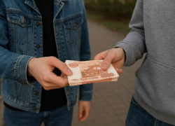 «Друг оказался вдруг»: воронежец доверился знакомому и потерял крупную сумму денег