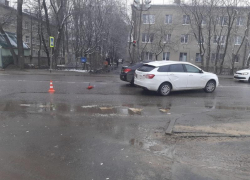 В Воронеже автомобилист сбил 11-летнего ребенка на пешеходном переходе