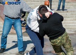 Воронежца избили кирпичом по голове после конфликта из-за кражи микроволновки 