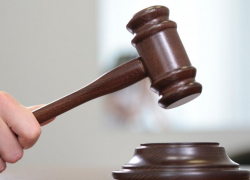 Бывший сотрудник воронежского УФСИН может сесть за подарок от жены заключенного