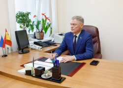 Вице-спикер и лидер единороссов в Воронежской облдуме Виктор Логвинов отмечает день рождения