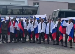 Четверых воронежских военных вернули из украинского плена 