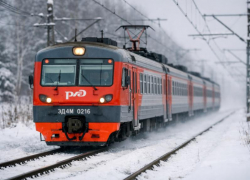 «Мы забили в нейросети и поняли, что реально проблема» – как ЛДПР сделала фейк про электрички в Воронежской области