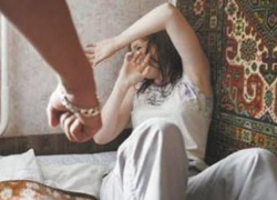 25-летний воронежец убил 52-летнюю женщину, заподозрив ее в измене 