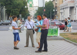 Лидер воронежского Яблока: Россия не должна подкармливать ополчение