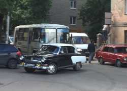 В центре Воронежа сфотографировали уникальную «Волгу»