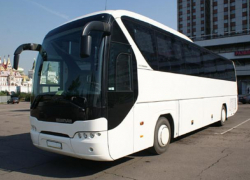 Автобус с 13 пассажирами попал в аварию на воронежской трассе