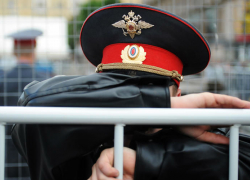 Воронежец избил правоохранителя у отделения полиции